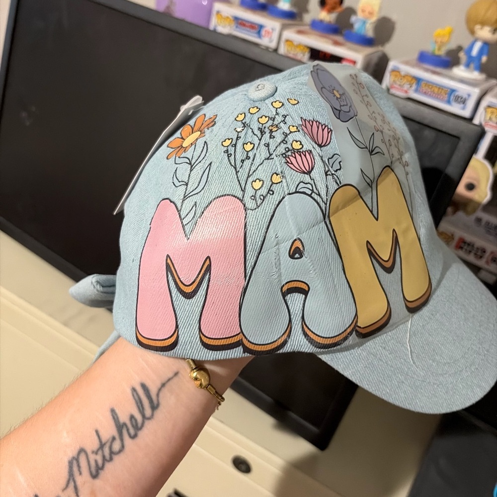 NWT: Custom made Mama Floral hat : One size fits most : bow in the back